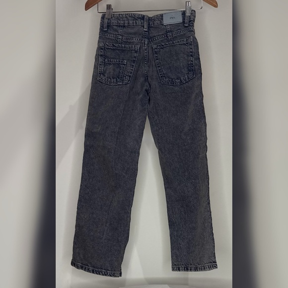 Zara Kids Girls’ Regular Fit Jeans – Dark Grey Wash (Size 10) - Picture 6 of 7